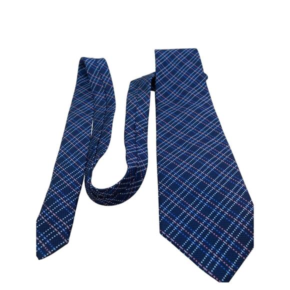 Bentini 100% Silk Men's 60"L x 3.75" W Blue Neck Tie - Picture 3 of 6